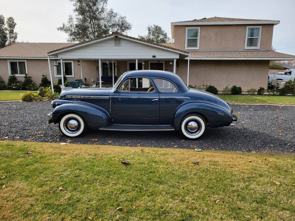 Chevrolet-Special-deluxe-1940-blue-115872-1