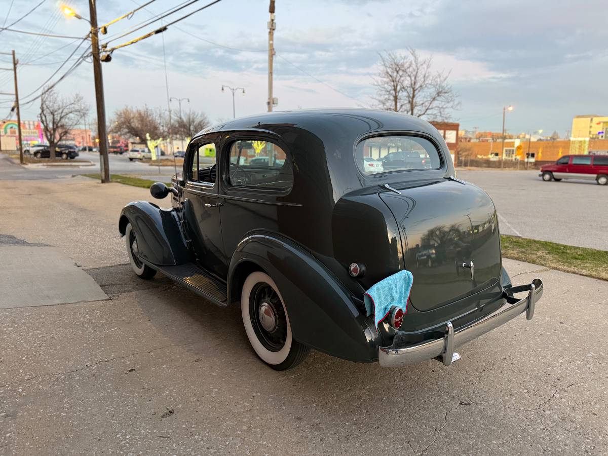 Chevrolet-Standard-1936-3