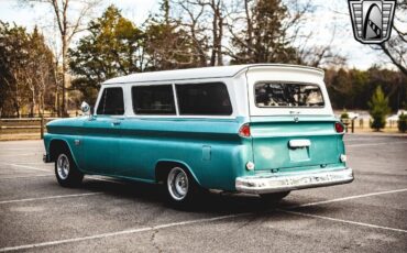 Chevrolet-Suburban-1966-Teal-Tan-25379-4