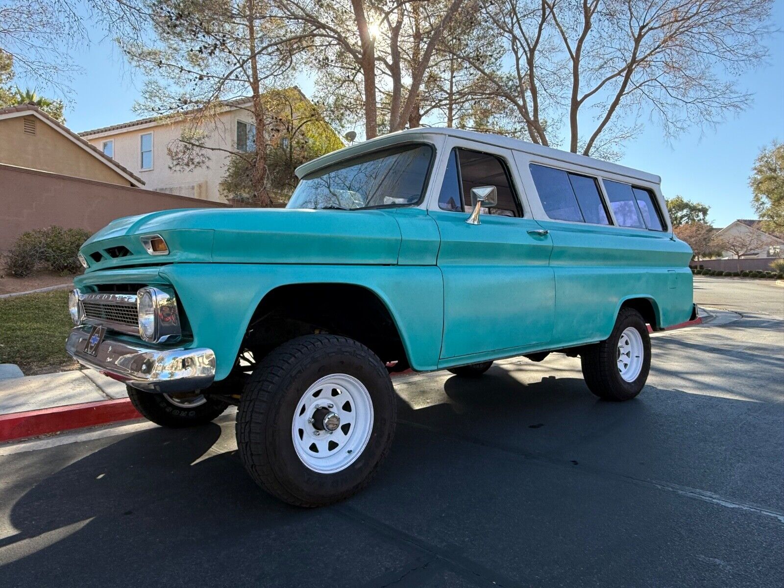 Chevrolet Suburban  1966 à vendre