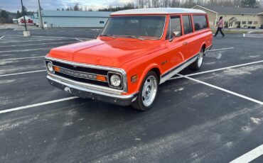 Chevrolet-Suburban-1972-2