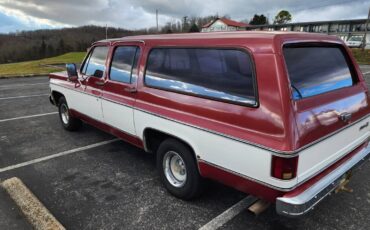 Chevrolet-Suburban-1977-4