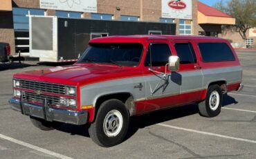 Chevrolet-Suburban-1984-1