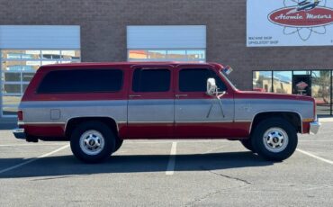 Chevrolet-Suburban-1984-8