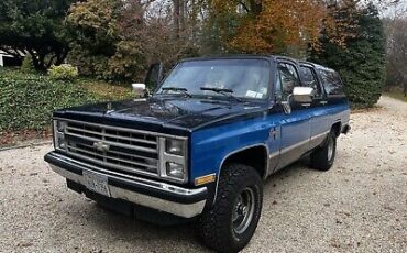 Chevrolet-Suburban-1988-7