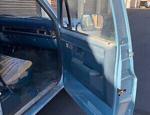 Chevrolet-Suburban-1991-Blue-159325-10