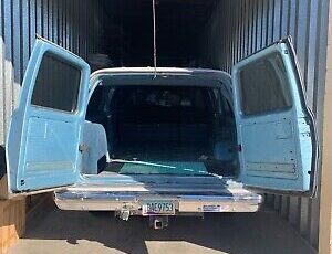 Chevrolet-Suburban-1991-Blue-159325-7