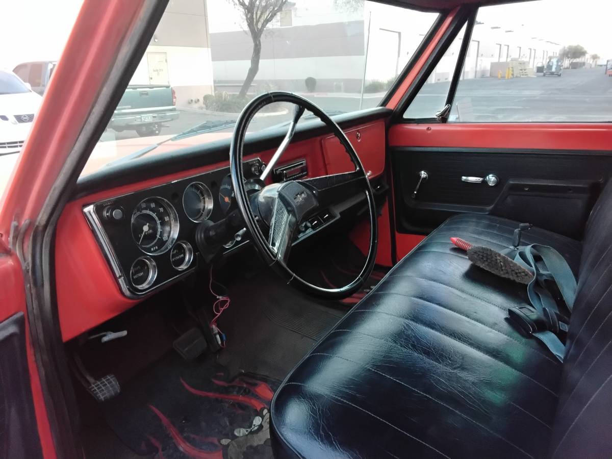 Chevrolet-Suburban-2500-1972-orange-16093-6