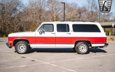 Chevrolet-Suburban-Cabriolet-1991-Red-Red-176849-3