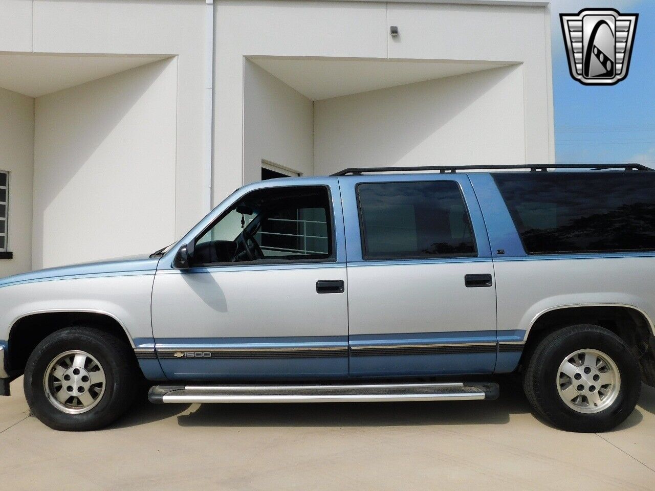 Chevrolet-Suburban-Cabriolet-1995-6