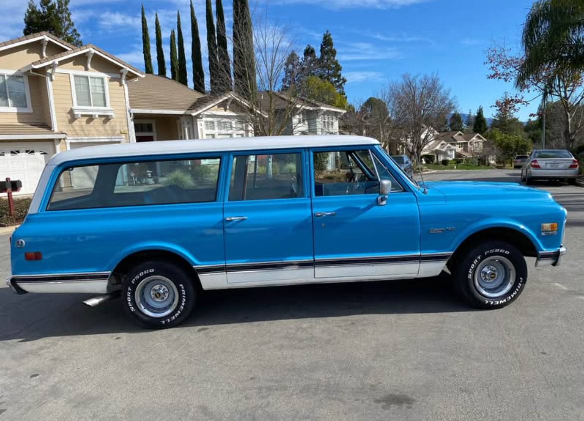 Chevrolet-Suburban-c10-1972-blue-196339-1