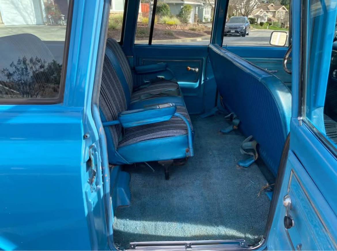 Chevrolet-Suburban-c10-1972-blue-196339-6