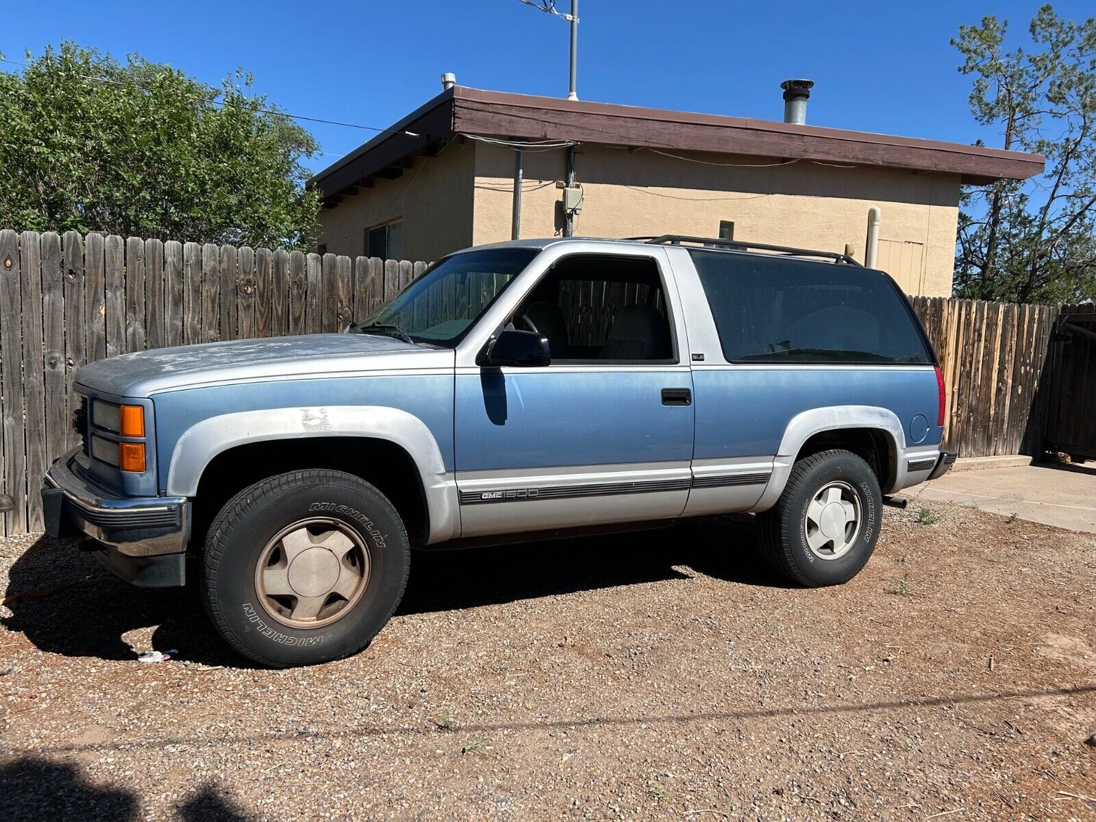 Chevrolet-Tahoe-1994-Blue-Gray-251841-3