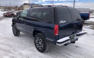 Chevrolet-Tahoe-1995-blue-384751-2