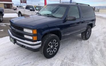 Chevrolet-Tahoe-1995-blue-384751