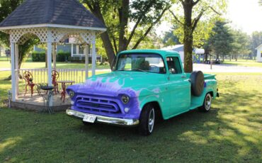 Chevrolet-Truck-1957-green-94401-13