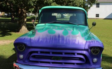 Chevrolet-Truck-1957-green-94401-3