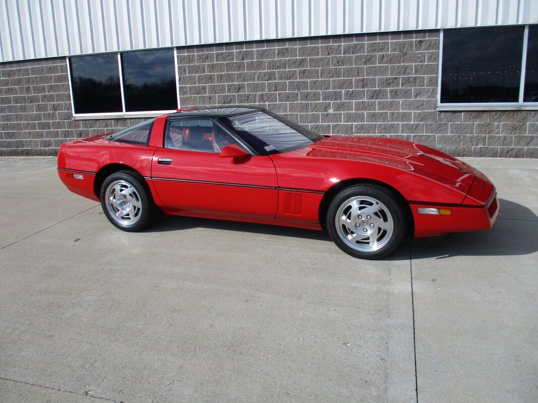 Chevrolet-ZR1-1990-Red-Red-36918-4