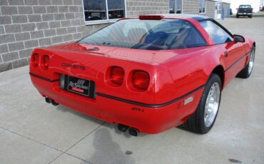 Chevrolet-ZR1-1990-Red-Red-36918-7