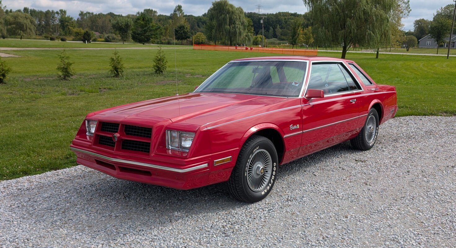 Chrysler-Cordoba-LS-Coupe-1980-Red-Red-23335-1