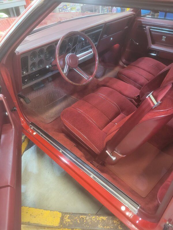 Chrysler-Cordoba-LS-Coupe-1980-Red-Red-23335-7