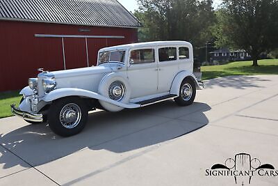 Chrysler-Imperial-CH-Touring-Sedan-1932-3