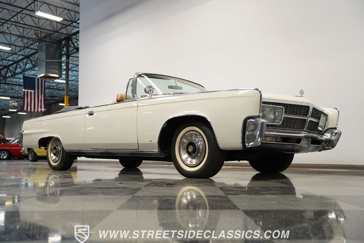 Chrysler-Imperial-Cabriolet-1965-White-Tan-10892-24