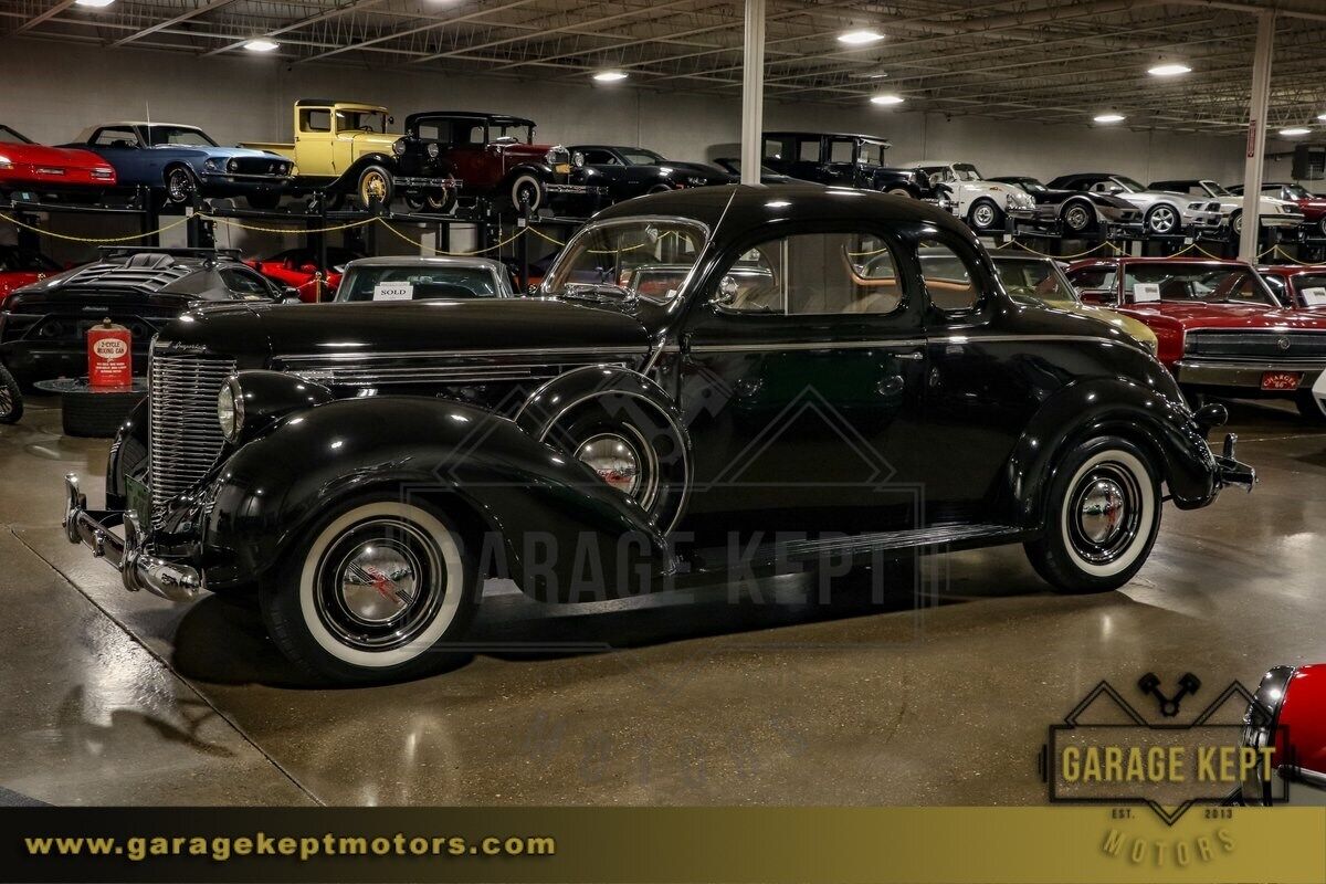 Chrysler-Imperial-Coupe-1938-8