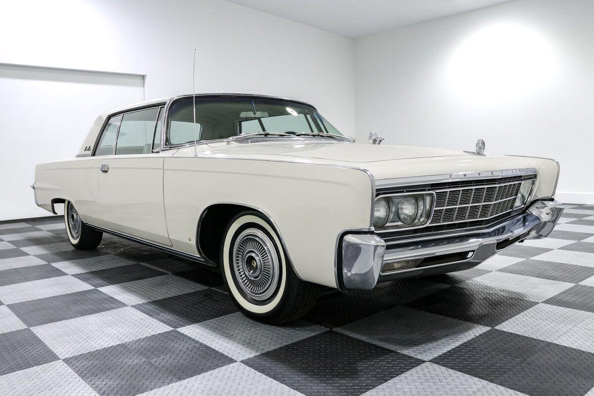 Chrysler Imperial Coupe 1966 à vendre