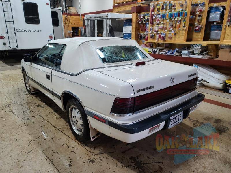 Chrysler-Le-baron-turbo-1987-white-234428-4