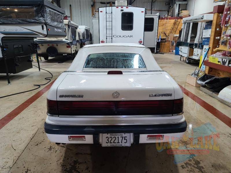 Chrysler-Le-baron-turbo-1987-white-234428-5