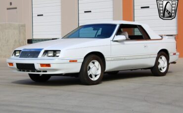 Chrysler-LeBaron-1990-White-Gray-33511-4