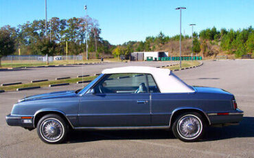 Chrysler-LeBaron-Cabriolet-1985-Gray-Gray-18525-6