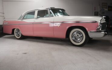 Chrysler New Yorker Berline 1956