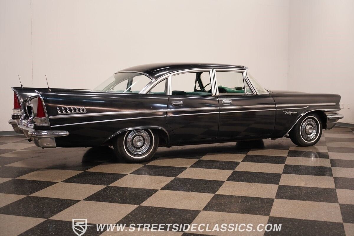 Chrysler-New-Yorker-Berline-1957-Black-Green-81069-16