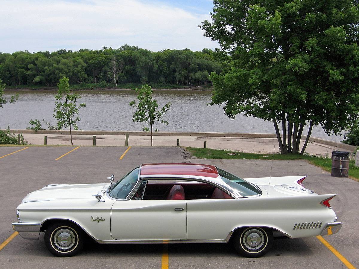 Chrysler-New-yorker-1960-5