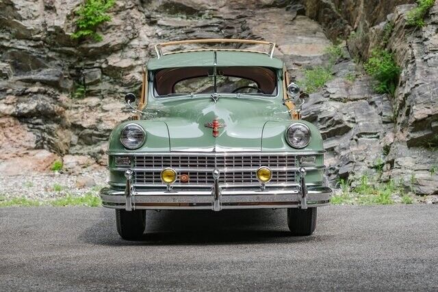 Chrysler-Town-Country-1947-7