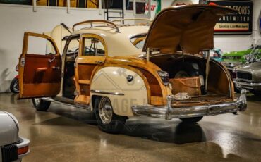 Chrysler-Town-and-Country-Berline-1947-Tan-Brown-79867-2