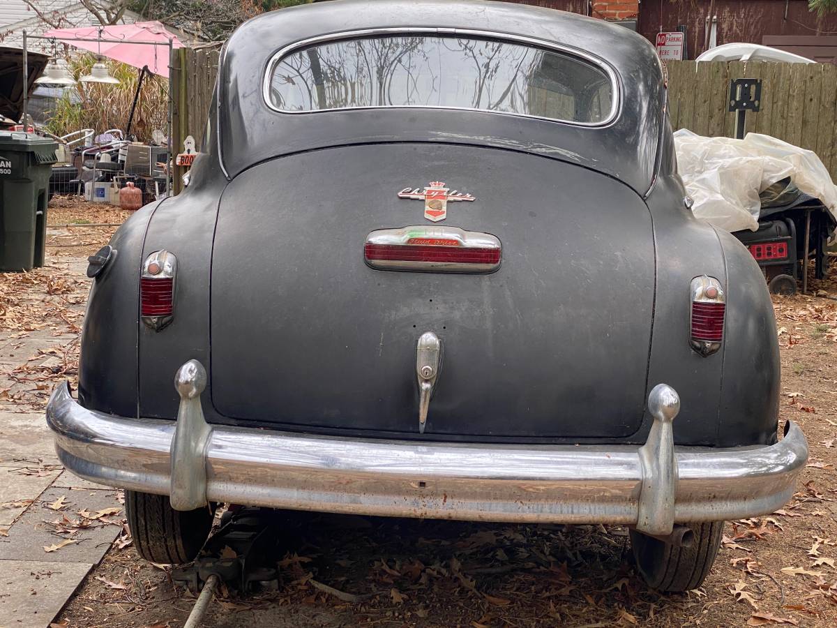 Chrysler-Windsor-1948-black-112654-2