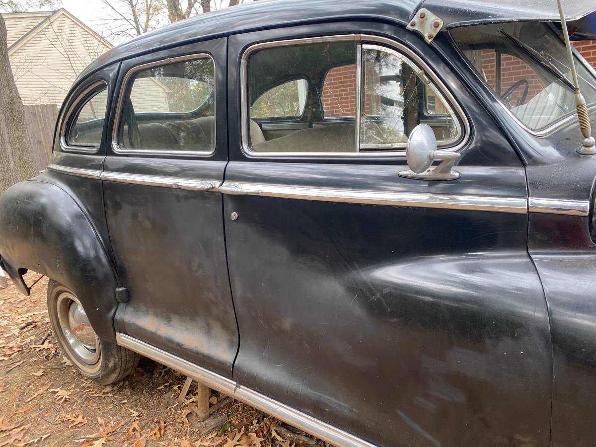 Chrysler-Windsor-1948-black-112654-3