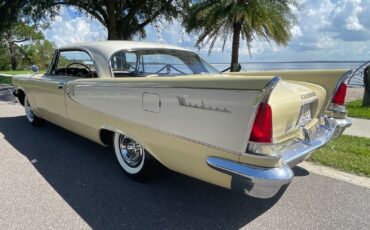 Chrysler-Windsor-Coupe-1958-9