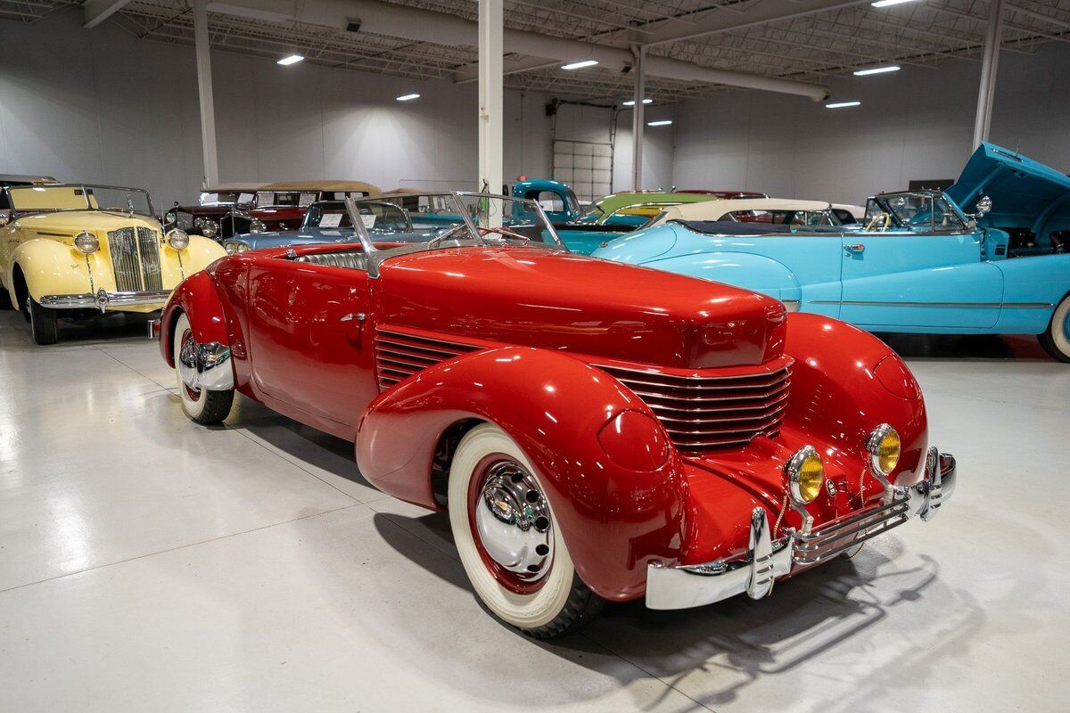 Cord-810-Cabriolet-1936-14