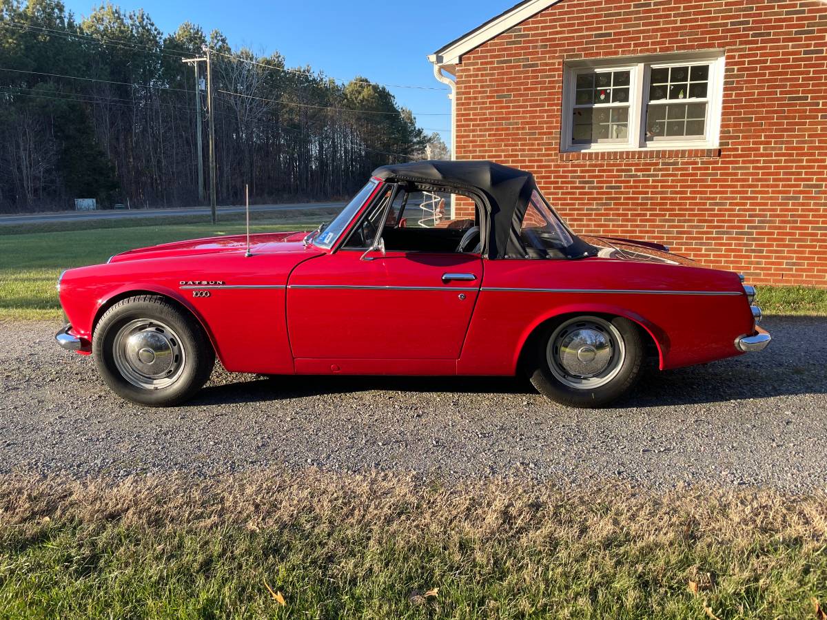 Datsun-1600-1968-red-83686-3