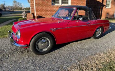 Datsun-1600-1968-red-83686-5