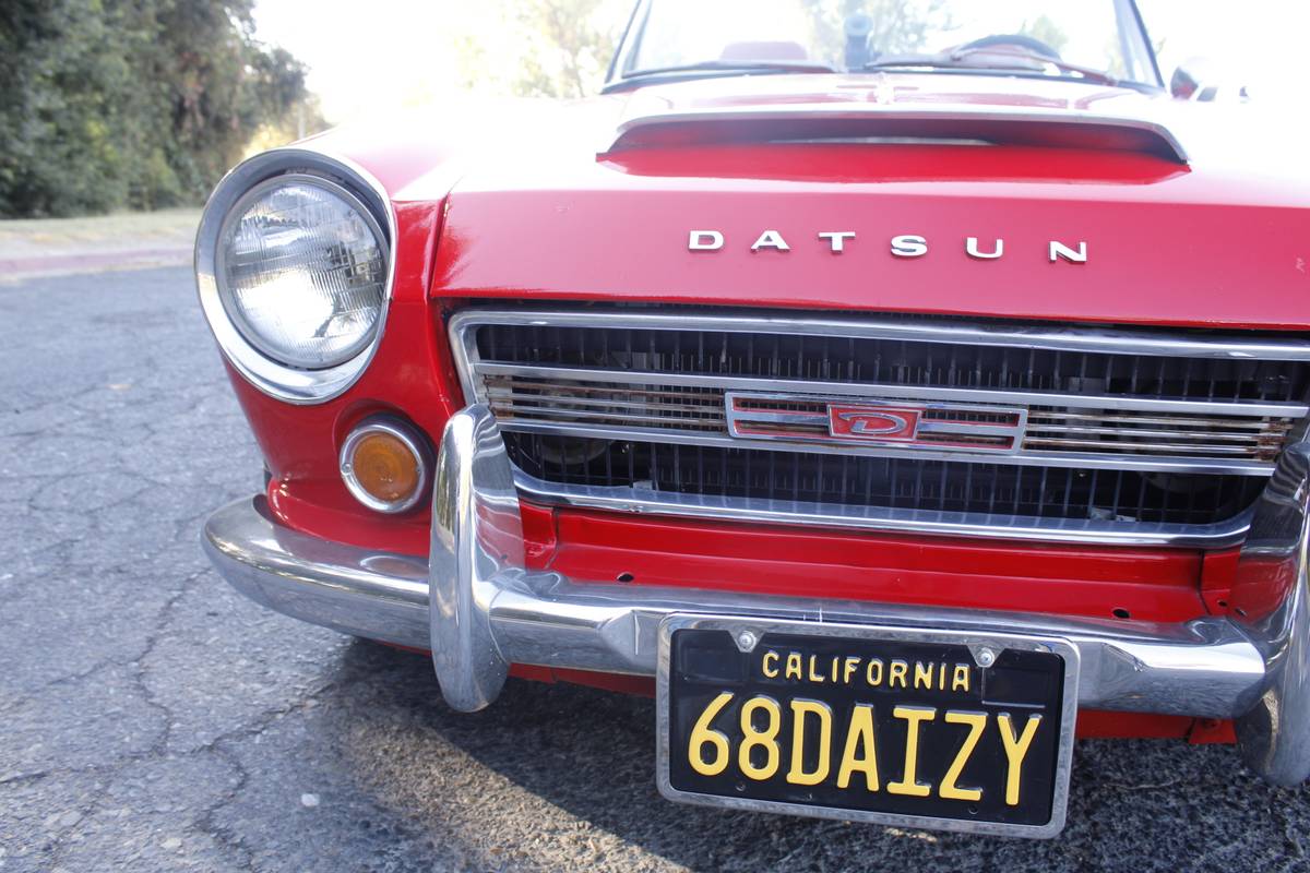 Datsun-2000-1968-red-160932-8