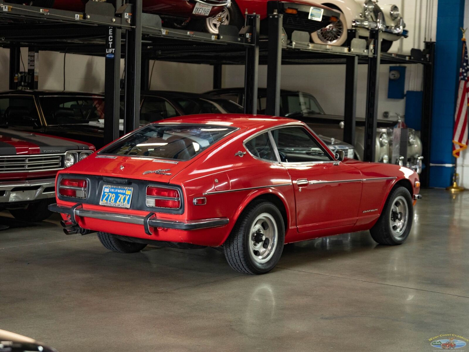 Datsun-Z-Series-1970-Red-Black-10115-23