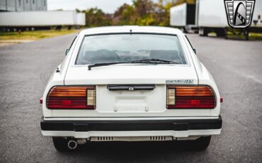 Datsun-Z-Series-1982-White-MAROON-41629-6