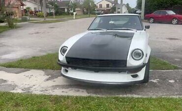 Datsun-Z-Series-Coupe-1971-White-Black-2437-15