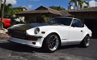 Datsun-Z-Series-Coupe-1971-White-Black-2437-3