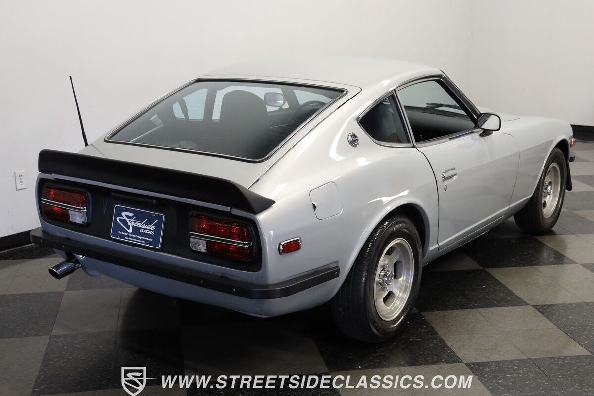 Datsun-Z-Series-Coupe-1973-Gray-Black-93244-10